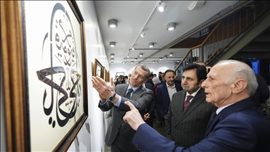 Zeytinburnu'nda Turan Sevgili'nin 63 yıllık eserlerinden oluşan hat sergisi açıldı