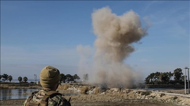 سفارة تركيا بدمشق تتمنى الشفاء لصحفيَيْن وجندي أصيبوا في انفجار لغم 