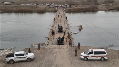 سوريا.. افتتاح جسر مؤقت بين ضفتي الفرات بمحافظة دير الزور
