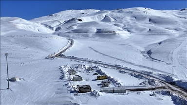 Kış turizm merkezi Erciyes, karavan tutkunu kayakseverlerin yeni rotası oldu