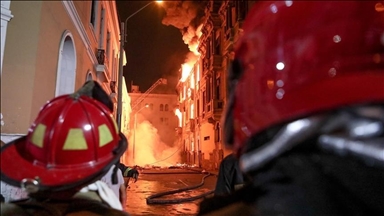 5 youngsters killed in apartment fire near Barcelona
