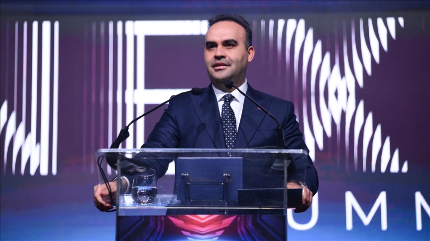 Bakan Kacır: Yapay zeka girişimlerinin ölçeklenmesini sağlayacak girişim sermayesi fonu için çalışmalarımız sürüyor