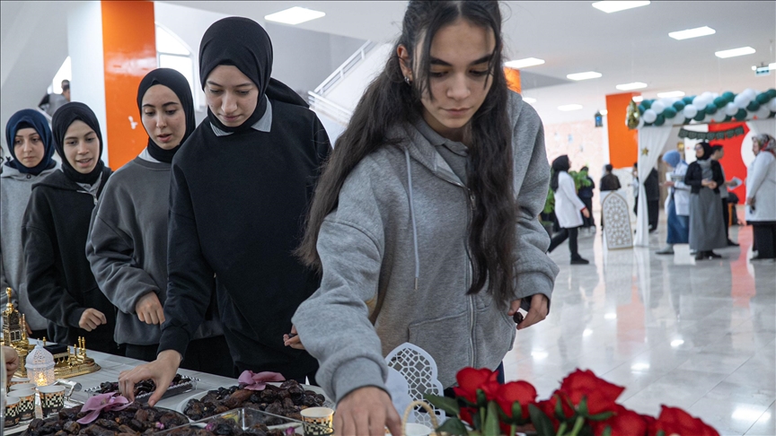 Ramazanda okullarda "Maarifin Kalbinde Ramazan" temalı etkinlikler düzenlenecek