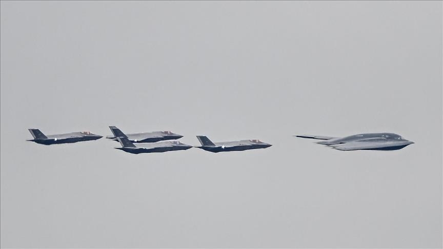 الولايات المتحدة تحشد طائرات حربية بالشرق الأوسط وأوروبا