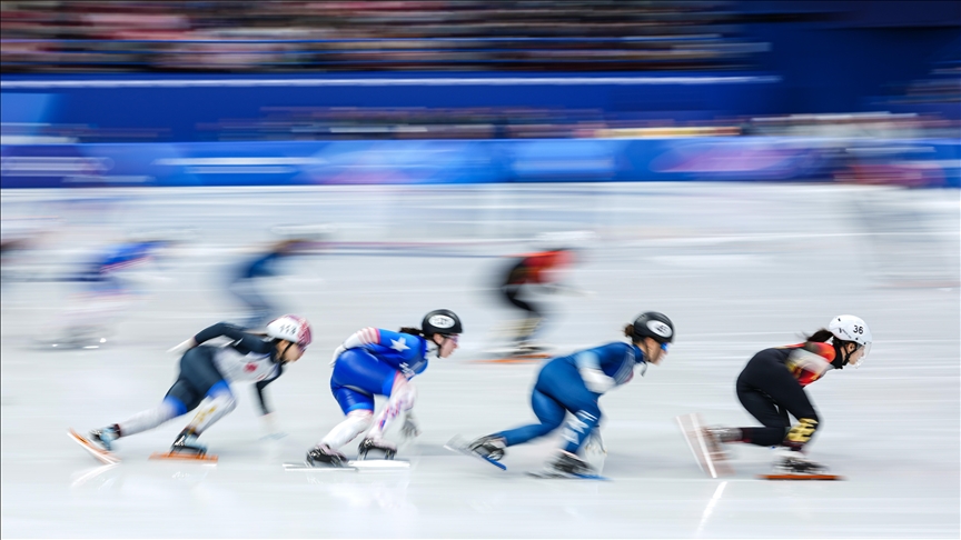 Jeux olympiques d'hiver de Milan-Cortina 2026 : la France remporte la médaille d'or au relais 4x6 km femmes en biathlon