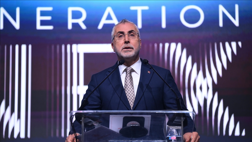 Bakan Işıkhan: e-Devlet sisteminde en çok uygulama ile hizmet veren kurum durumundayız