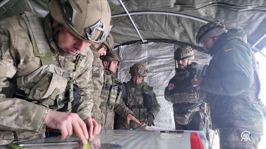 Steadfast Dart-26 Tatbikatı'nda TSK ile İspanya Silahlı Kuvvetleri havan atışı yaptı