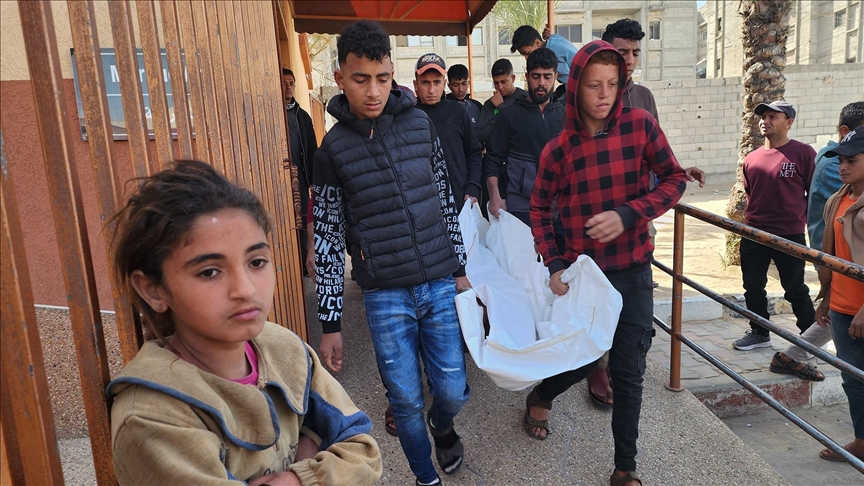 Ateşkesi ihlal eden İsrail'in ramazana başlayan Gazze'de düzenlediği saldırıda 1 kişi hayatını kaybetti