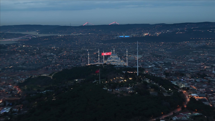 Ramazan hilali için Çamlıca Kulesi'nde gözlem gerçekleştirildi