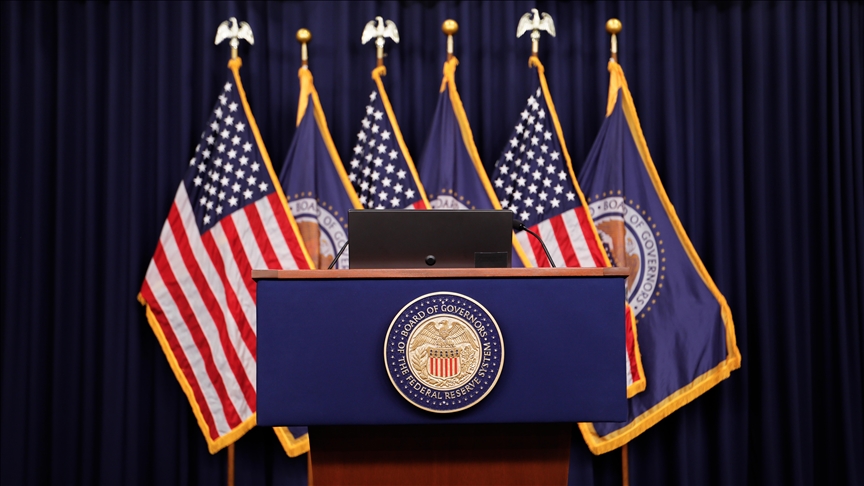 Fed minutes show officials divided over future rate cuts