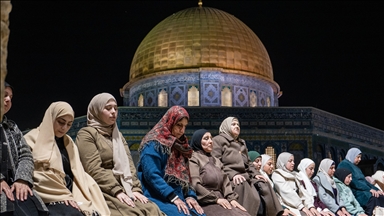 اقامه نخستین نماز تراویح در مسجدالاقصی با حضور ده‌ها هزار فلسطینی