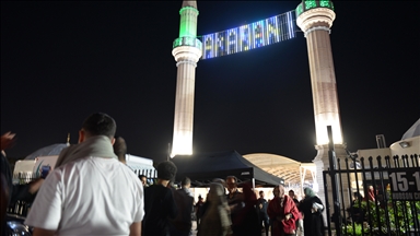 Australi, falet namazi i parë i teravisë së muajit Ramazan