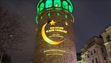 Galata Kulesi'ne ramazana özel görseller yansıtıldı