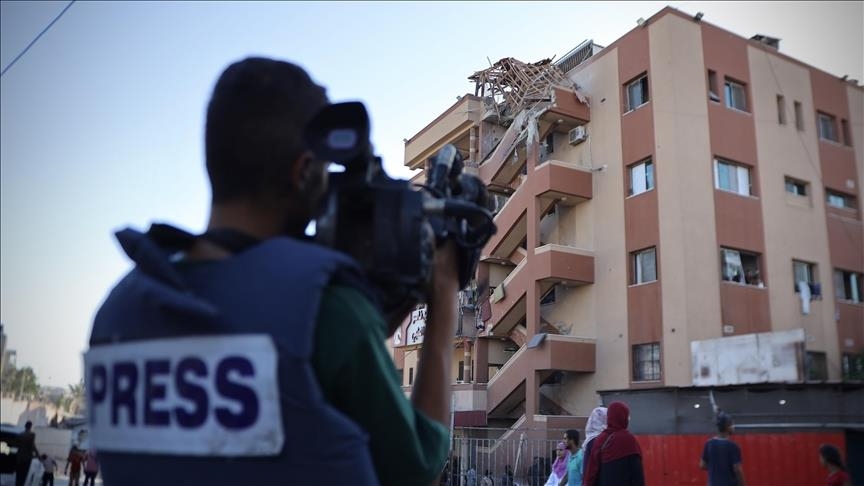 Gazetarët palestinezë rrëfejnë torturat dhe abuzimet në burgjet izraelite