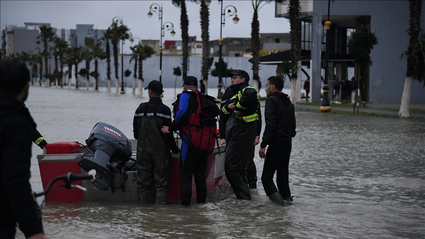 من قرية إلى جزيرة معزولة.. الفيضانات تغير معالم لكفيفات المغربية 