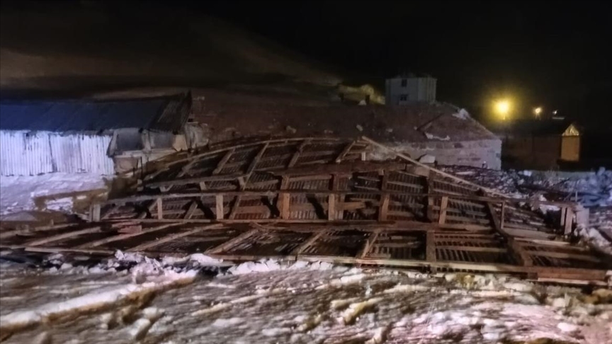 Li Erdexanê ji ber bagerê baniyan zirar dît