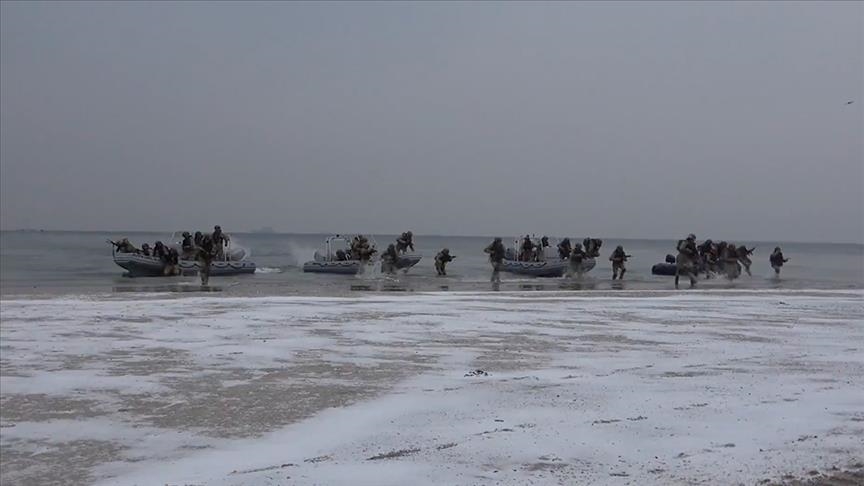 Forcat turke dhe ato spanjolle mbajnë demonstrim amfib gjatë stërvitjes  Steadfast Dart 26 