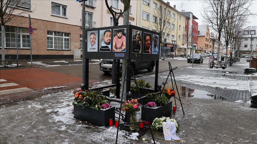 Almanya'daki ırkçı terör saldırısında yaşamını yitirenler 6. yılında Hanau'da anıldı