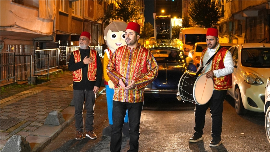 Li Stenbolê mesaiya paşîvê ya daholjenên remezanê dest pê kir