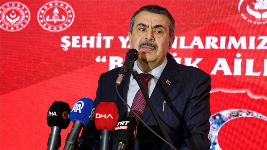 Bakan Tekin:  Bana düşen görev şehidine, gazisine, onların mirasına sahip çıkma bilincini gelecek kuşaklara aktarmak