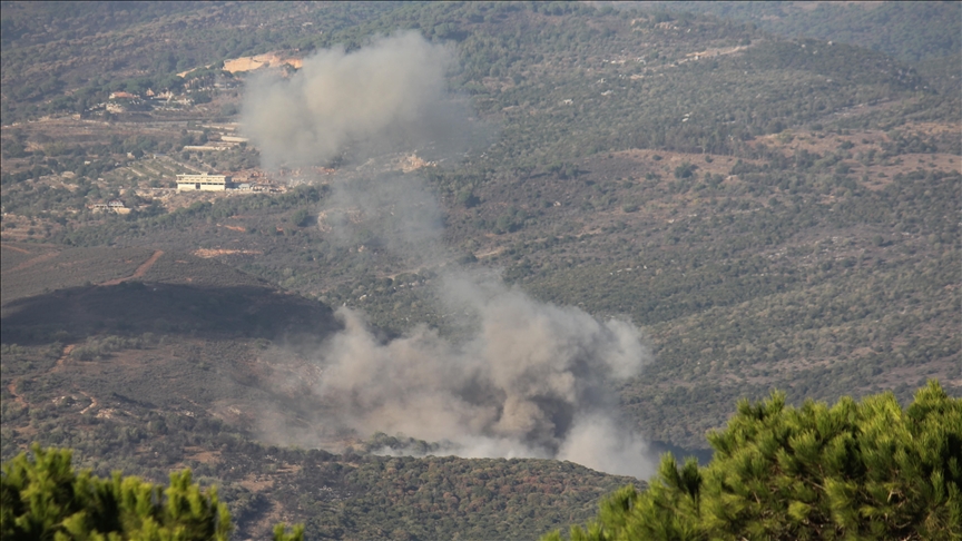 الجيش الإسرائيلي يستهدف مناطق في شرق وجنوب لبنان