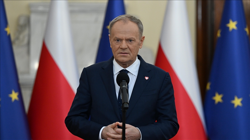 Tusk urges Polish citizens to leave Iran immediately amid conflict fears