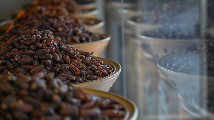 France-based group calls for boycott of Israeli-origin dates