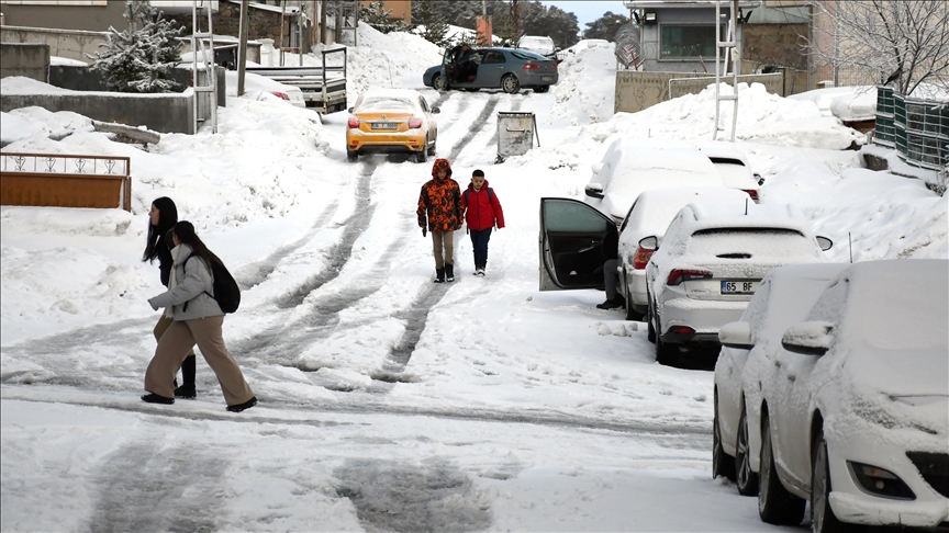 Li Qers û Erdexanê berf ket