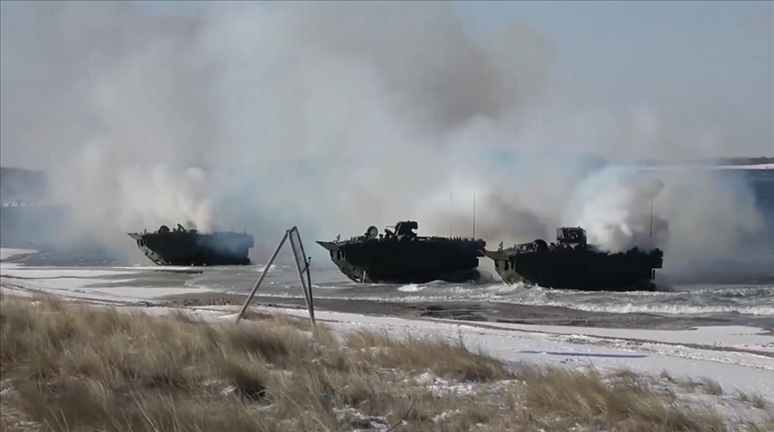  Турските и шпанските сили одржаа демонстрација со амфибиски возила на вежбата „Стедфаст Дарт-26“