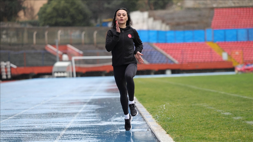 Milli atlet Melike Malkoç, Sırbistan'da madalya için koşacak