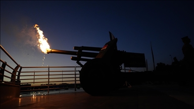 Bağdat'ta Osmanlı mirası "iftar topu" yıllar sonra yeniden ateşlendi