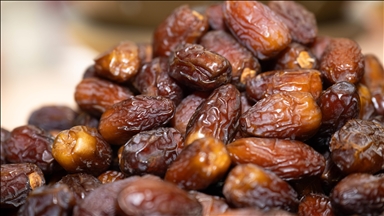Israeli dates allegedly being sold in European market under different labels
