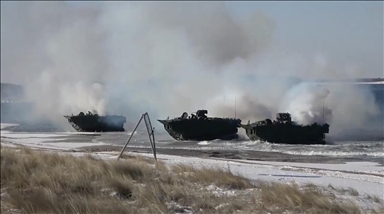  Турските и шпанските сили одржаа демонстрација со амфибиски возила на вежбата „Стедфаст Дарт-26“