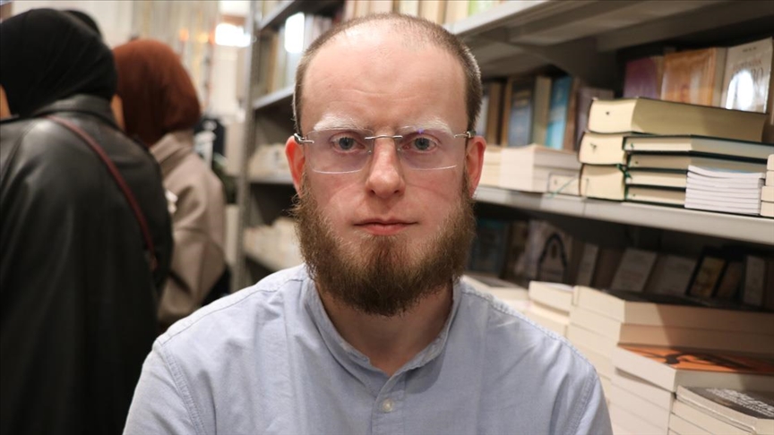 Fransa'da sonradan Müslüman olan Sibille, İslam'la birlikte "yeniden doğduğunu" belirtti