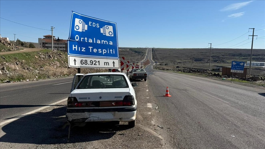 Li Şanliurfayê 2 otomobîl li hev qelibîn, kesek birîndar bû