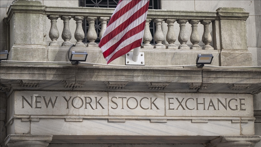 New York Stock Exchange ends day with decline