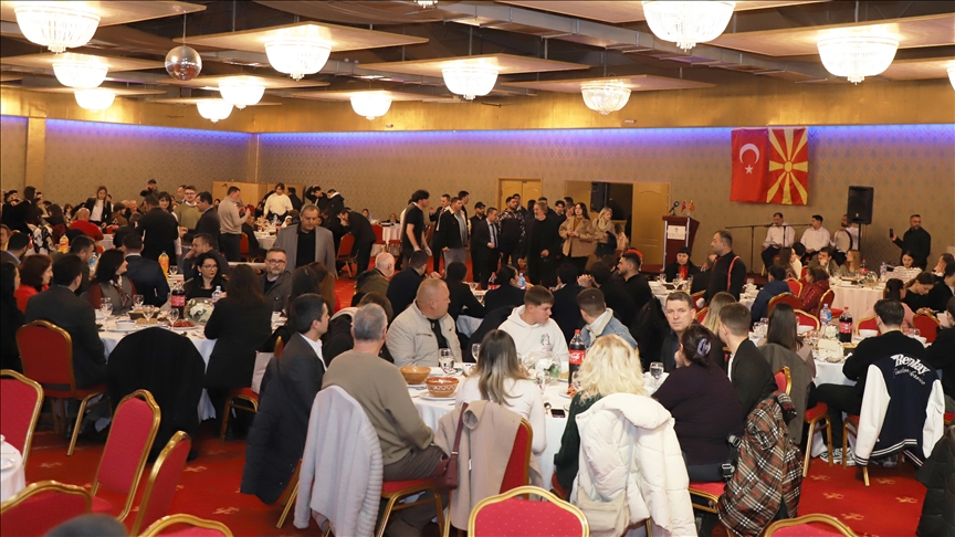 ambasada-e-turqise-dhe-matusiteb-organizojne-program-iftari-ne-shtip