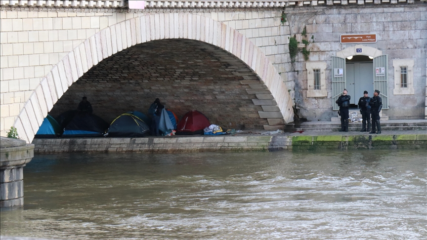 More children sleeping on Brussels streets as situation 'deteriorating,' authorities warn