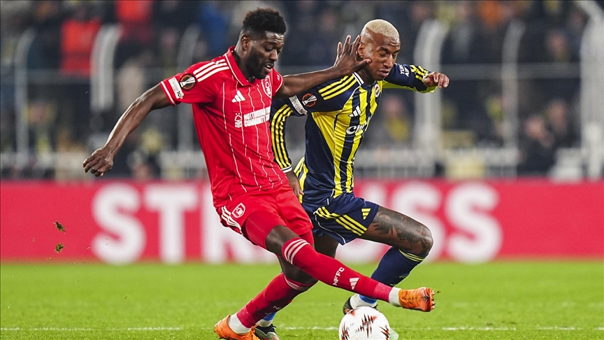 قدم.. نوتينغهام فورست الإنجليزي يحسم مواجهته أمام فنربهتشه التركي 