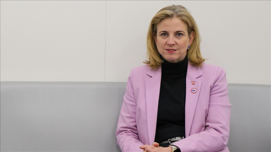 Ministrja e Jashtme austriake viziton kryeqytetin e Ukrainës