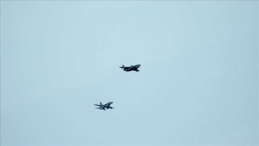 US, Chinese fighter jets face off near Korean Peninsula, report says