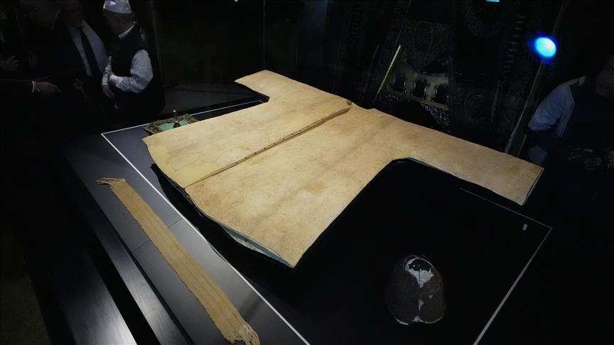 Xirqeyê Şerîf li Stenbolê ji serdanê ra vebû