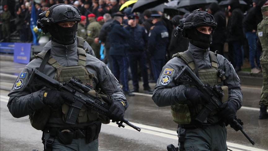 Косово не планира задолжителен воен рок, Маќедонци најави доброволен модел