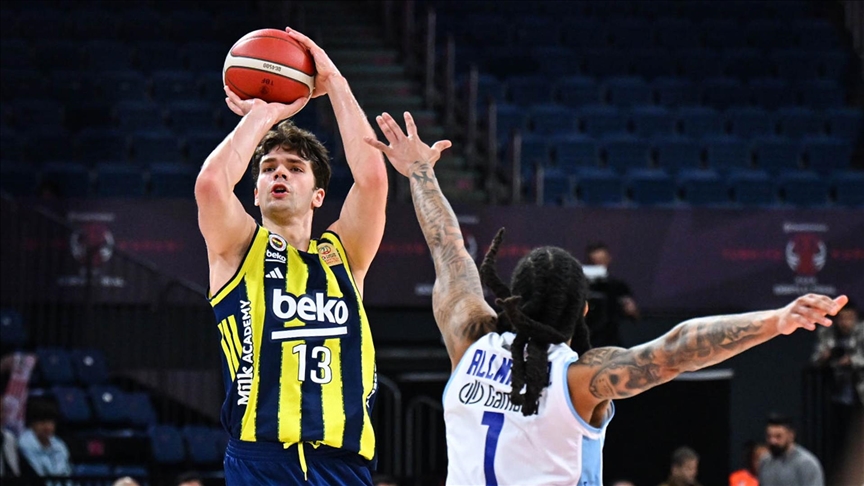 Fenerbahçe Beko, Türk Telekom’u 86-78 yenerek Türkiye Kupası’nda finale yükseldi