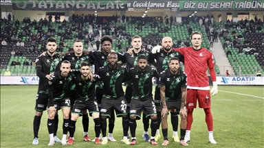 Sakaryaspor'a teknik direktör değişikliği ve transferler de "çare" olmadı