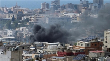 إصابات إثر غارة إسرائيلية استهدفت مخيم عين الحلوة جنوبي لبنان