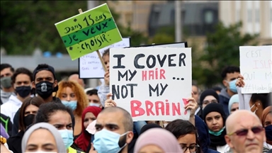 Studentët belgë kundërshtojnë në gjykatë ndalimin e shamisë në shkollat provinciale