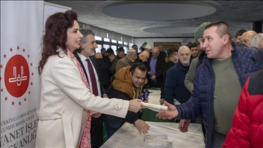 Veleposlanstvo Turske i Diyanet podijelili 1.000 primjeraka Kur’ana vjernicima u Zagrebačkoj džamiji