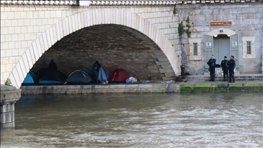 More children sleeping on Brussels streets as situation 'deteriorating,' authorities warn