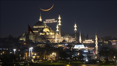 Prvi dan ramazana: Mlađak obasjao istanbulsku ljepoticu džamiju Sulejmaniju